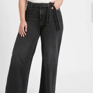 Sold. NWT. Banana republic. High rise wide legs denim. 32
